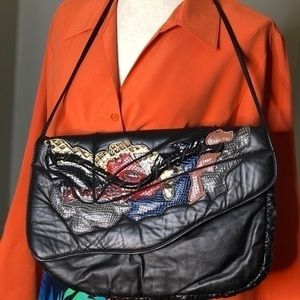 Vintage bag in good condition